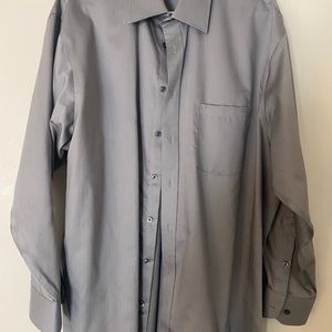 Men’s Joseph Abboud Grey Dress Shirt.